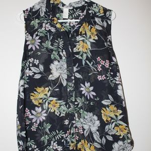 Button Up Sleeveless Blouse